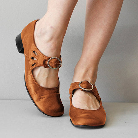 Matilda Pine Classic Pumps by Steppina