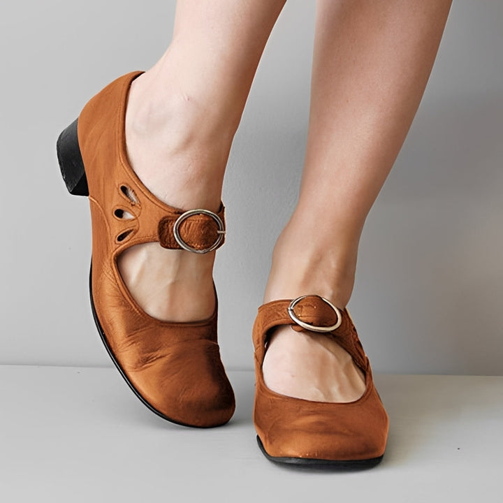 Rowan Valley Mary Jane Flats – Brown