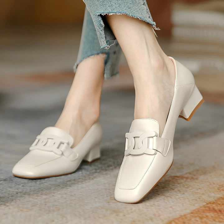 Piper Glen Block-Heel Mules – Beige