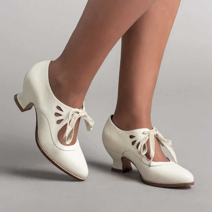 Cara Pine Elegant Pumps by Steppina