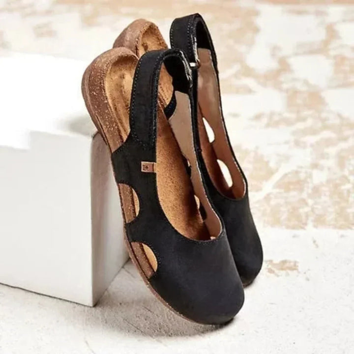 Sage Valley Wedge Pumps – Black