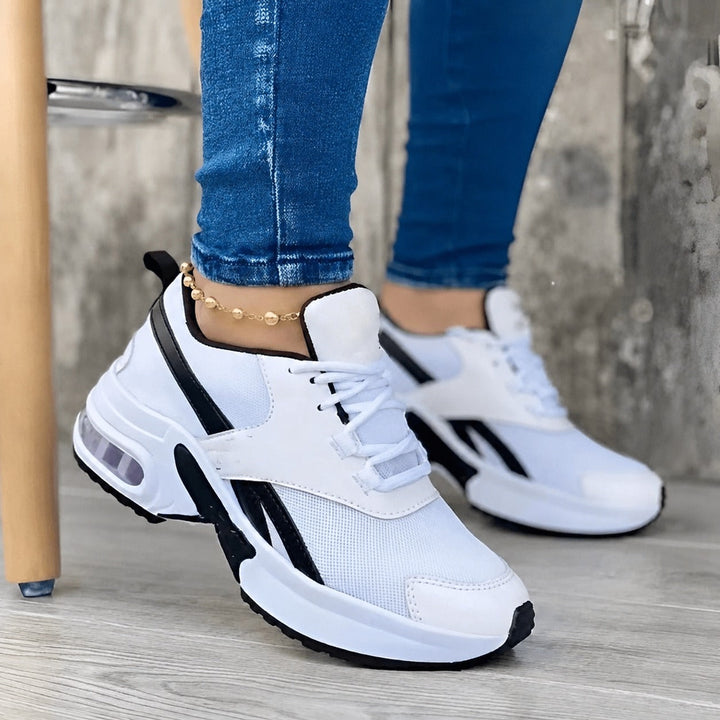 Teagan Valley Everyday Sneakers – White