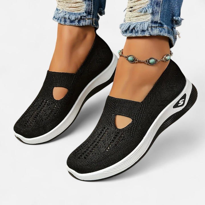 Madeline Bay Everyday Sneakers – Black