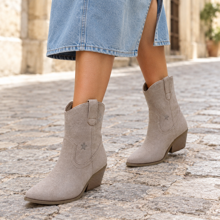 Morgan Spruce Western Ankle Boots – Taupe