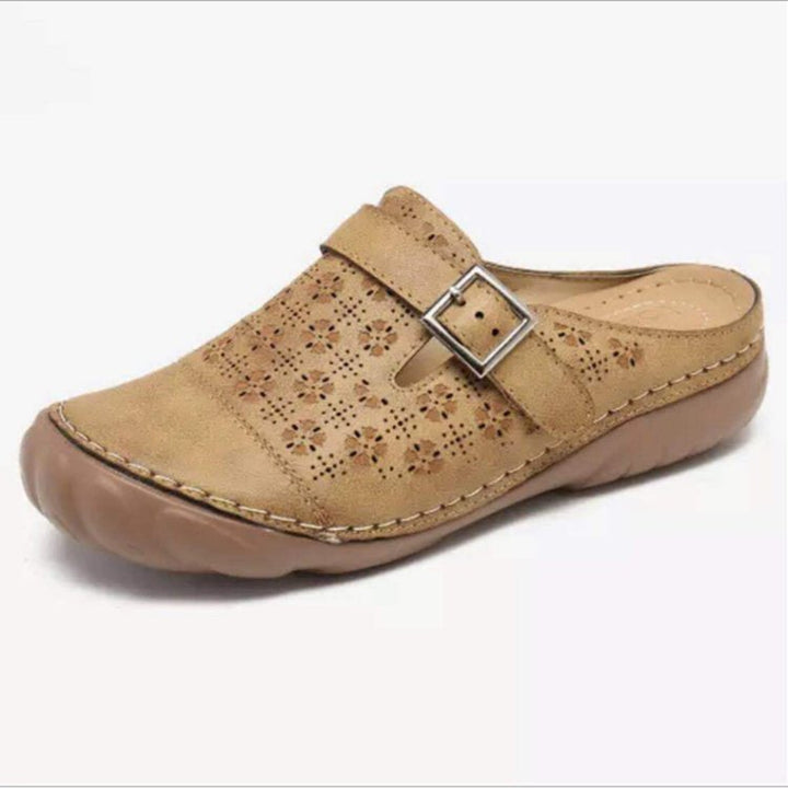 Kennedy Ridge Clogs – Beige